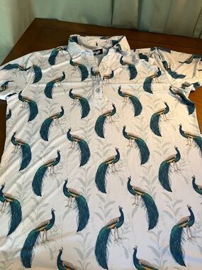 Waggle Women’s Golf Peacock-Print Polo Shirt - White/Teal